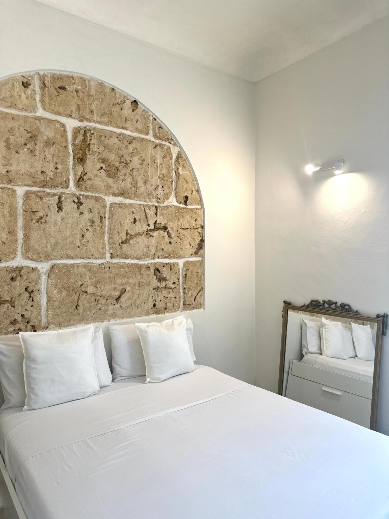 F Home Noto Bagian luar foto