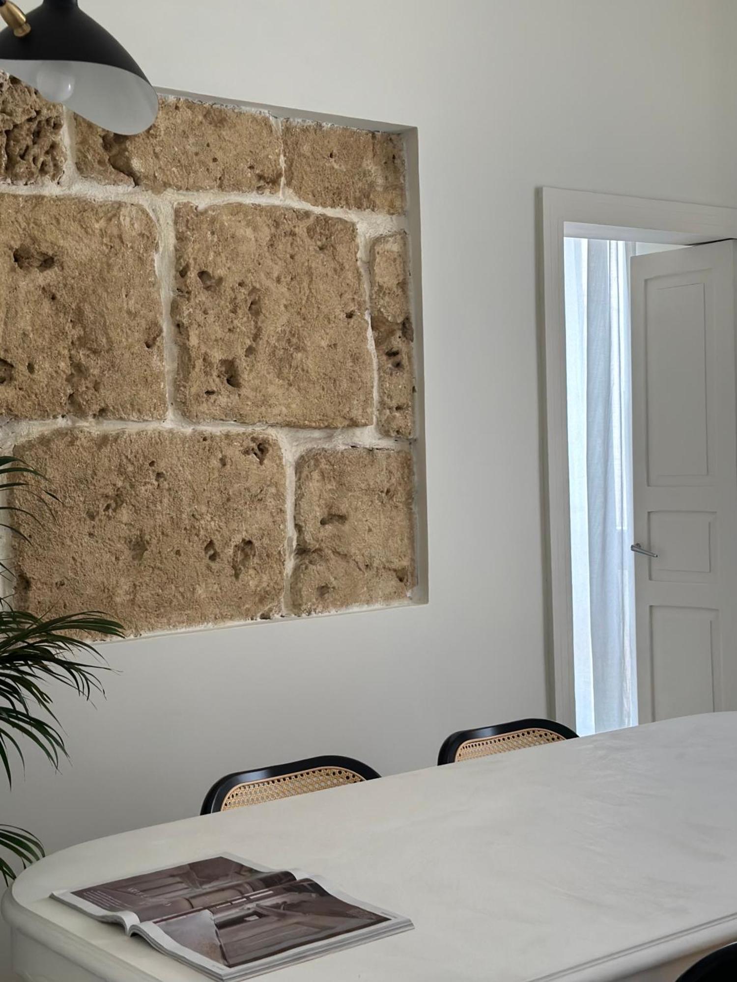 F Home Noto Bagian luar foto