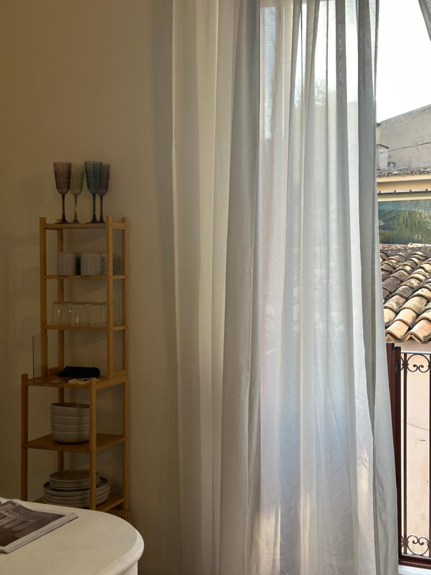 F Home Noto Bagian luar foto